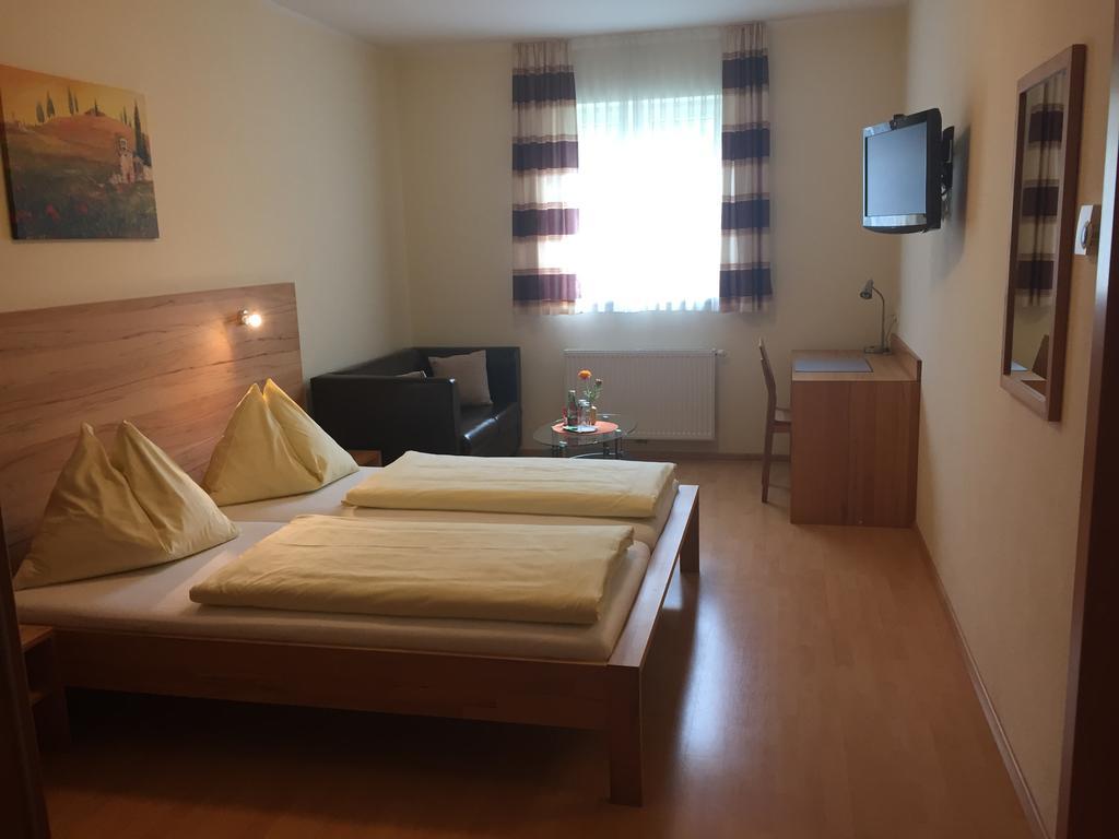 Gasthaus Hotel Feldschlange Ried im Innkreis Εξωτερικό φωτογραφία